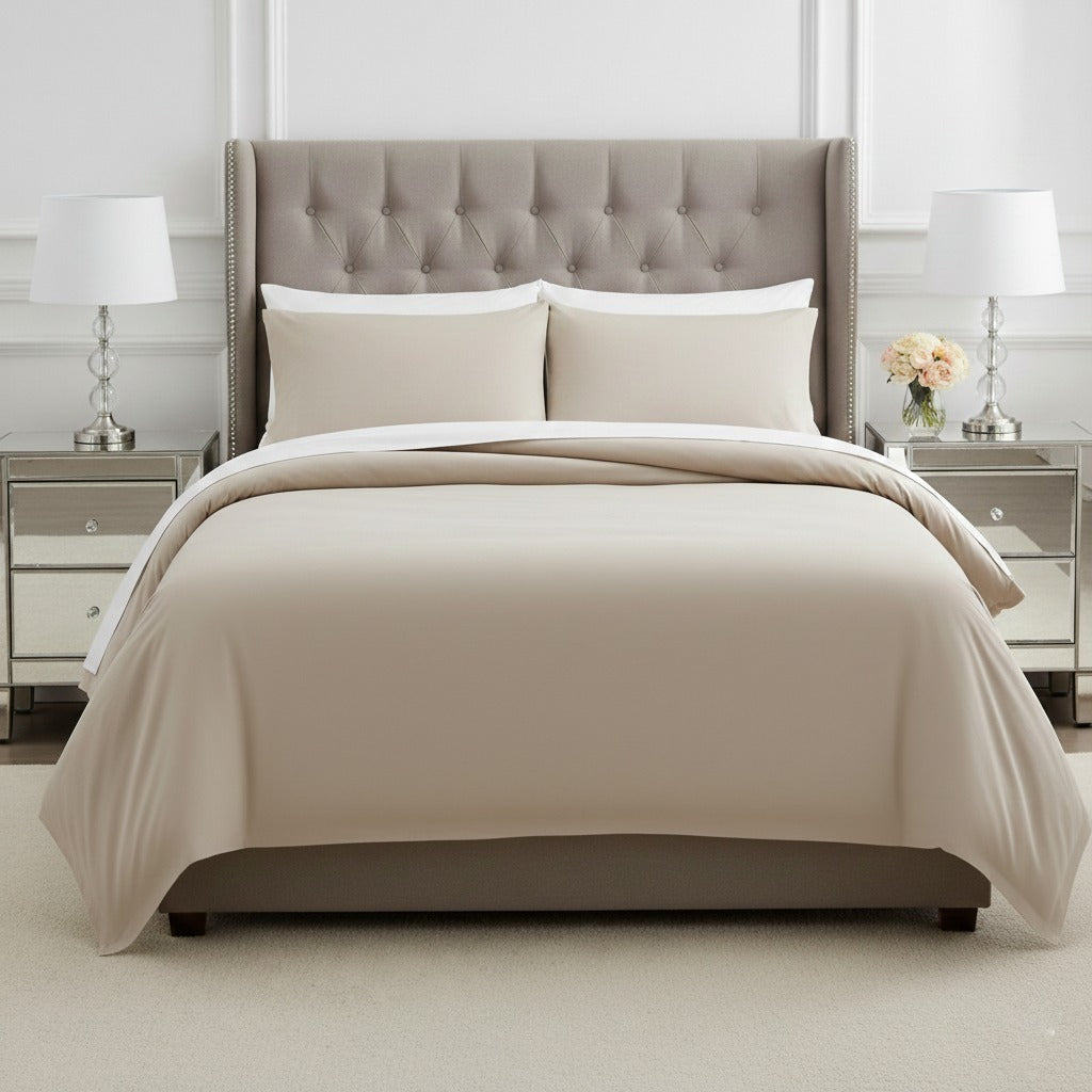 Funda de Duvet beige 100% algodón de 300 hilos Incluye dos sobrefundas.